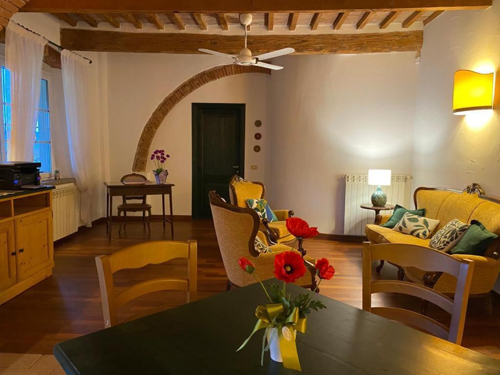 Aparthotel Il Casale Delle Rose Civitella Paganico Exterior foto